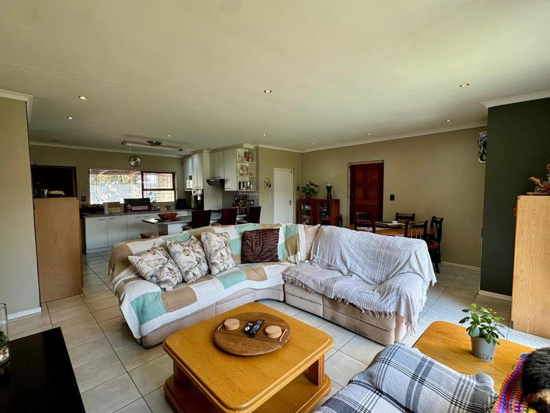 4 Bedroom Property for Sale in Rouxville Western Cape
